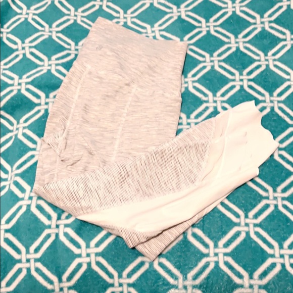 Brand new Lululemon✨ (never been worn before)             gray and white - Picture 2 of 2